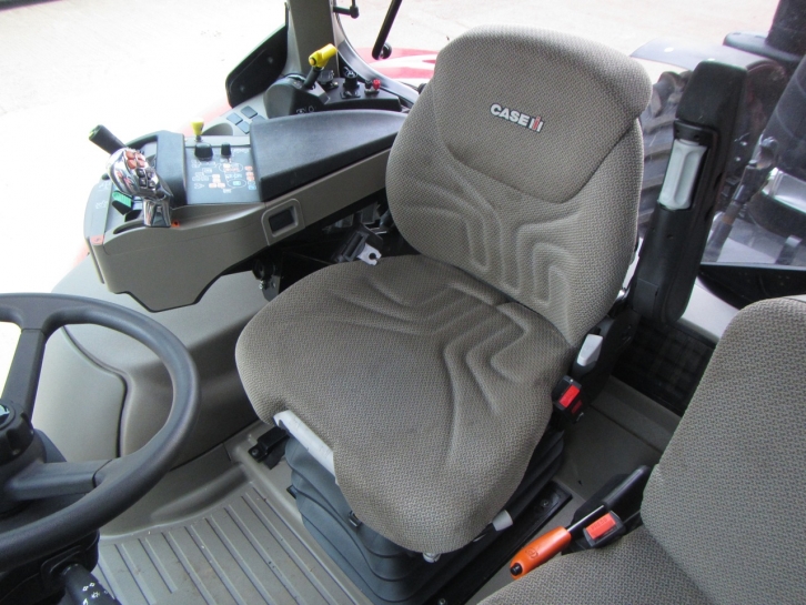 Case Puma 165