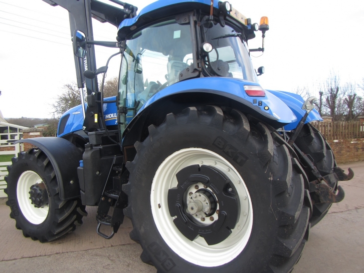 New Holland T7.270