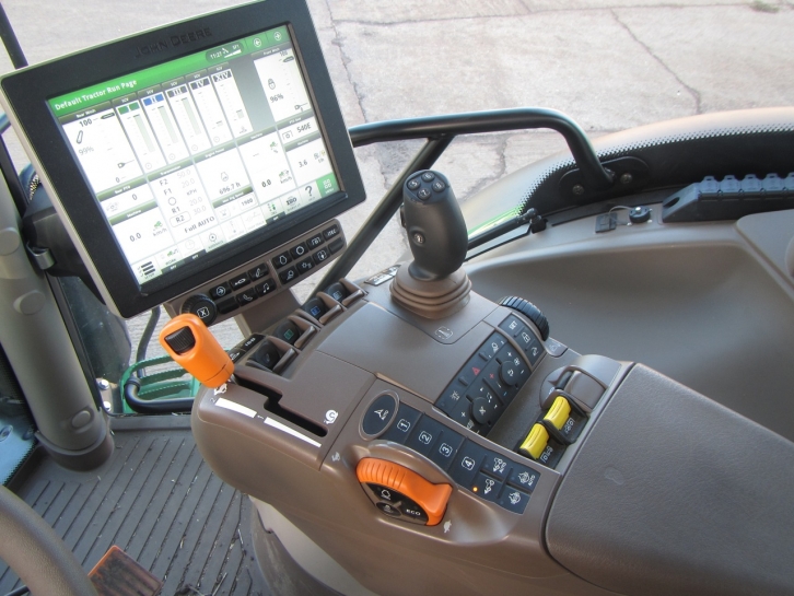John Deere 6155R