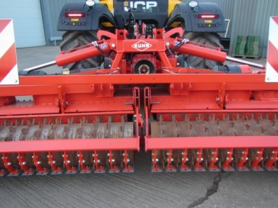 Kuhn HR 6004 power harrow
