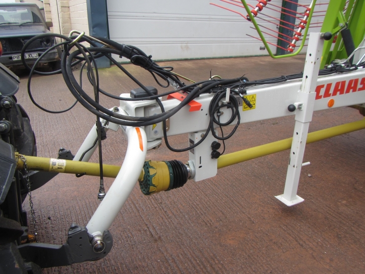 Claas Liner 3600 4 rotor rake