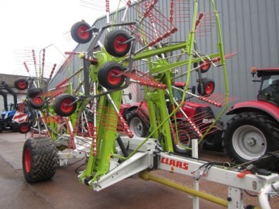 Claas Liner 3600 4 rotor rake