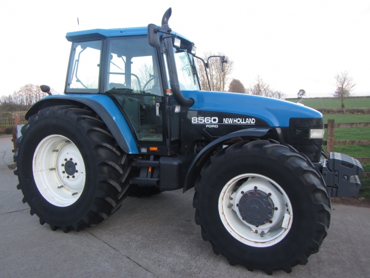 New Holland 8560