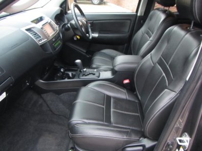 Toyota Hi-Lux Invincible 3.0LT D4D