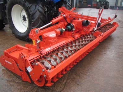 Kuhn HR 5004 5 Metre power harrow