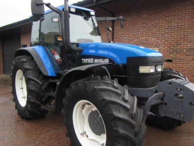 New Holland TM165