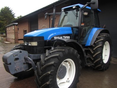 New Holland TM165