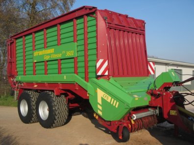 Strautmann Giga-Vitesse CFS 3601 forage wagon