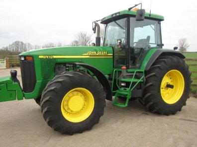 John Deere 8410