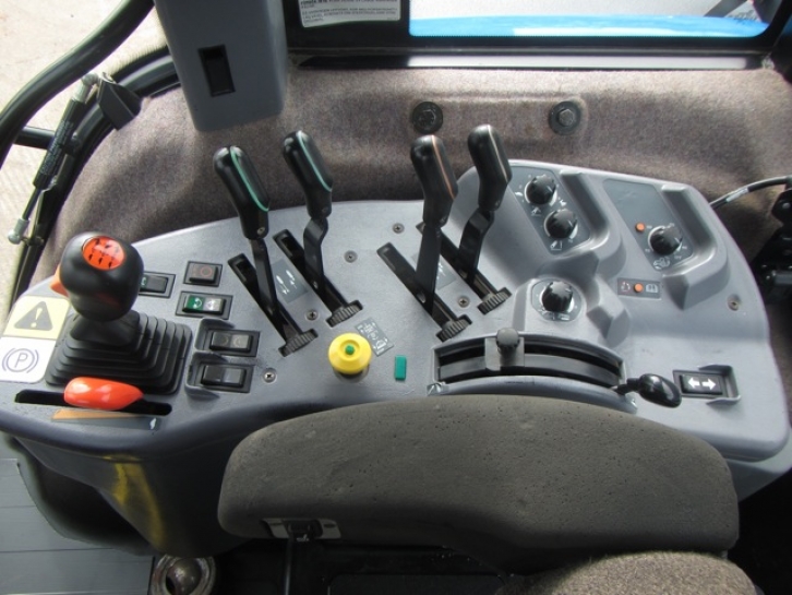New Holland 8970