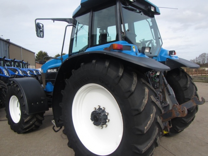 New Holland 8970