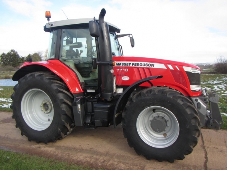 Massey Ferguson 7718 Exclusive
