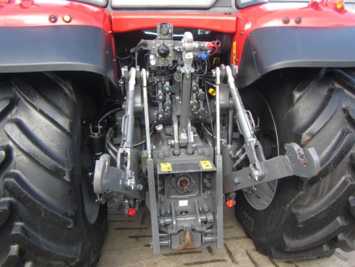 Massey Ferguson 7718 Exclusive