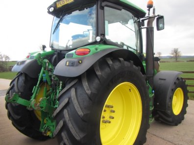 John Deere 6150R