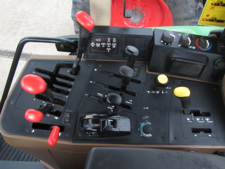 John Deere 6200