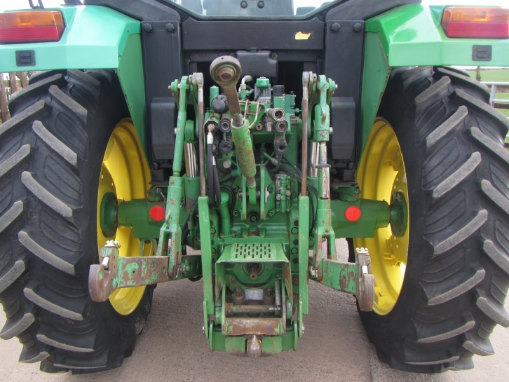 John Deere 6200
