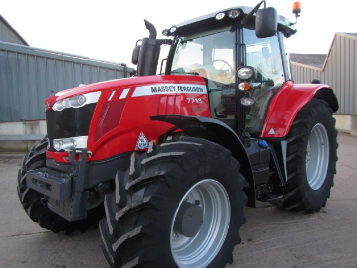 Massey Ferguson 7718 Efficient