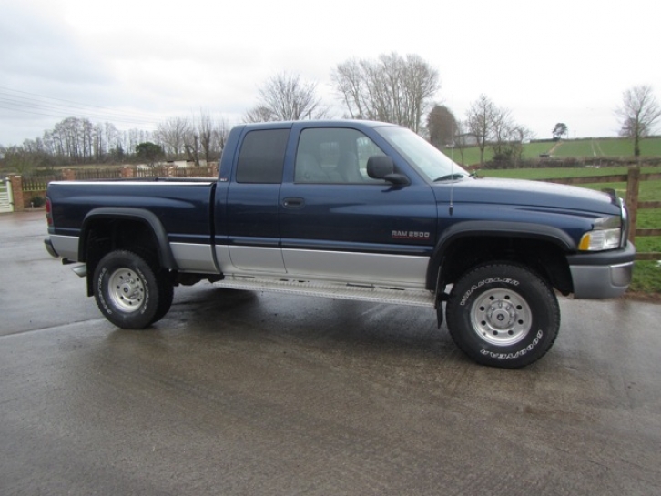Dodge Ram pickup 5.9 LT Cummings diesel