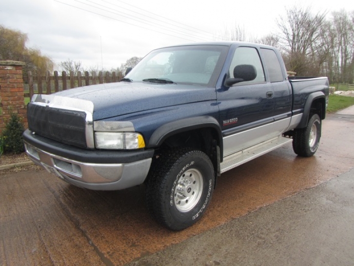 Dodge Ram pickup 5.9 LT Cummings diesel