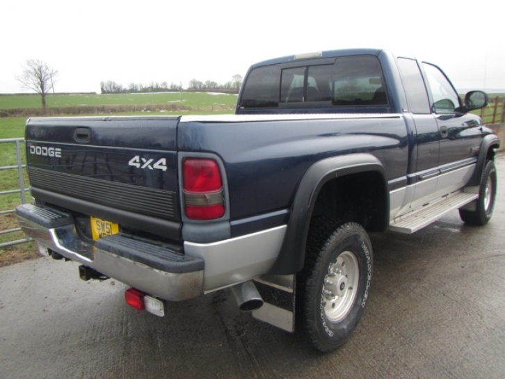 Dodge Ram pickup 5.9 LT Cummings diesel