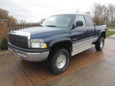 Dodge Ram pickup 5.9 LT Cummings diesel