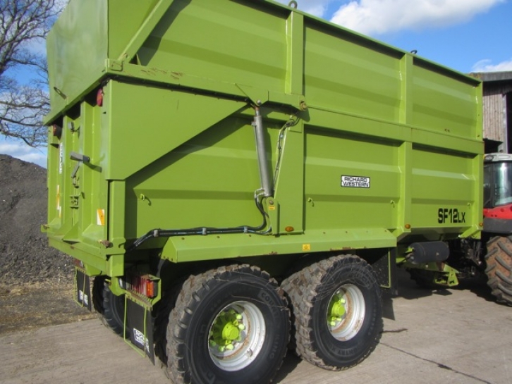 Richard Western SF12 LX 12 ton silage trailer