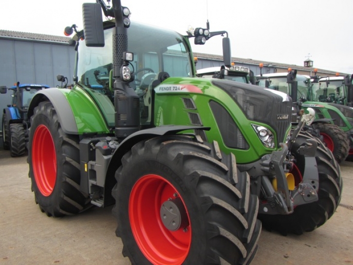 Fendt 724 Profi-Plus