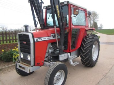 Massey Ferguson 575