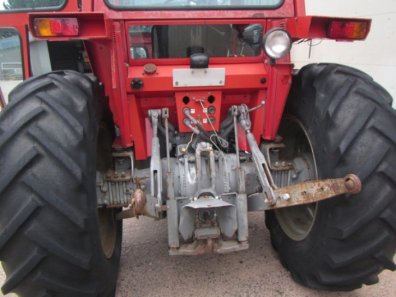 Massey Ferguson 575