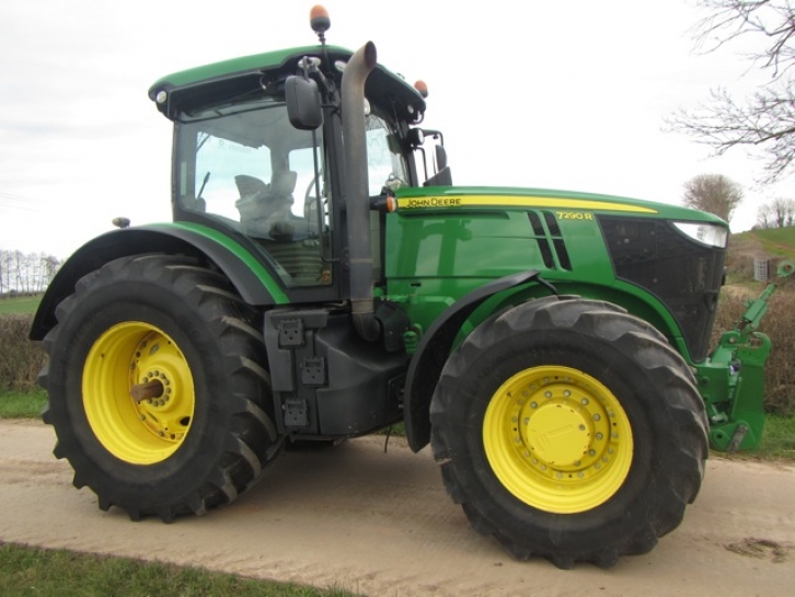 John Deere 7290R