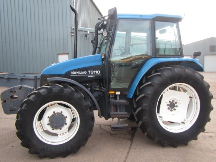 New Holland TS110
