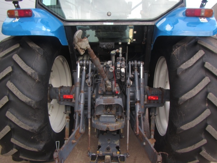 New Holland TS110