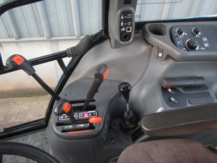New Holland TS110