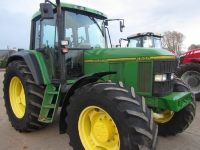 John Deere 6900
