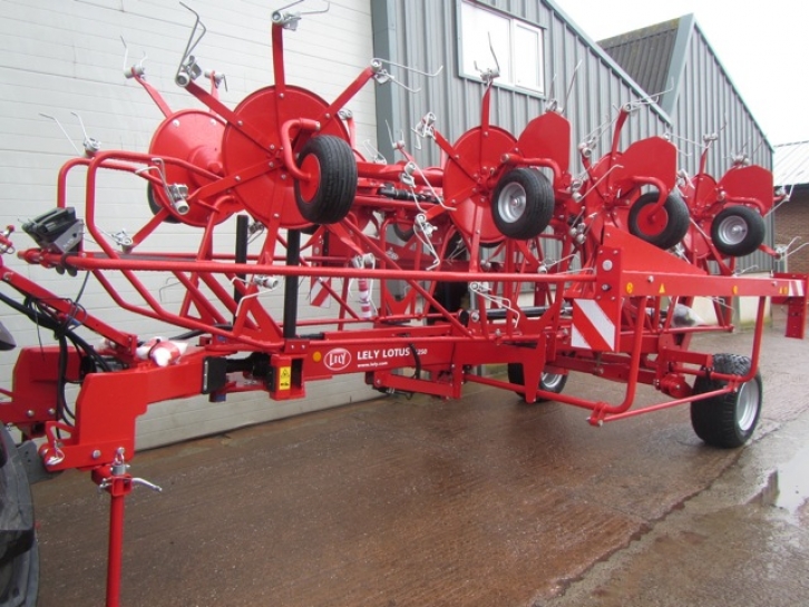 Lely Lotus 1250 tedder