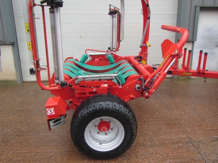 Kverneland 7850 C bale wrapper