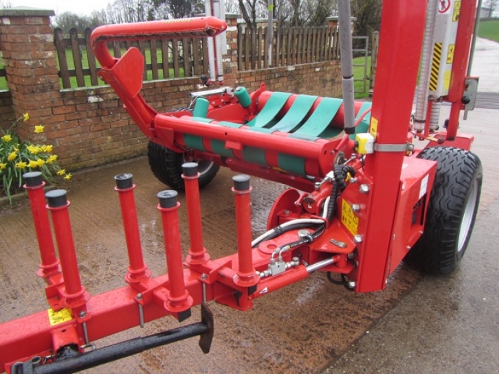 Kverneland 7850 C bale wrapper