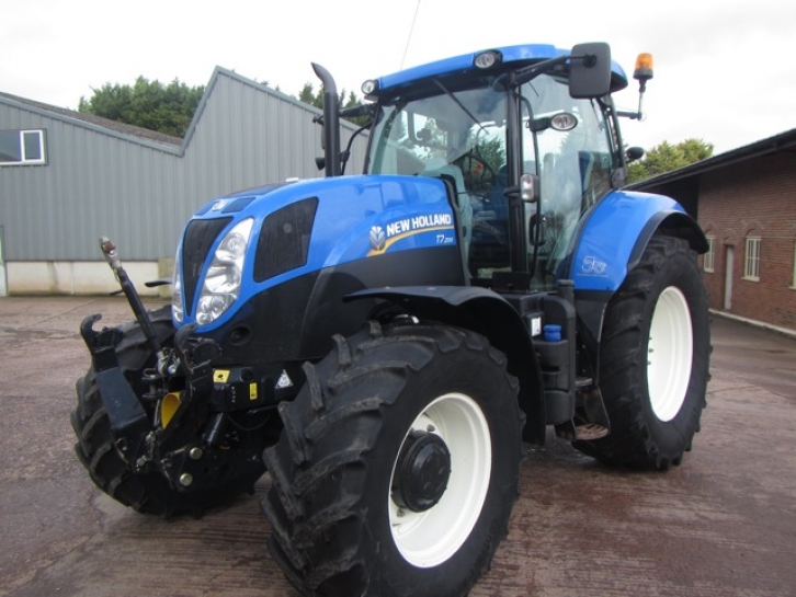 New Holland T7.200
