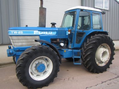 Ford TW25
