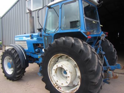 Ford TW25