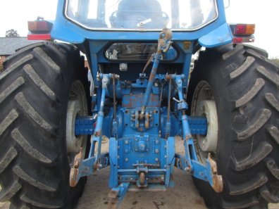 Ford TW25