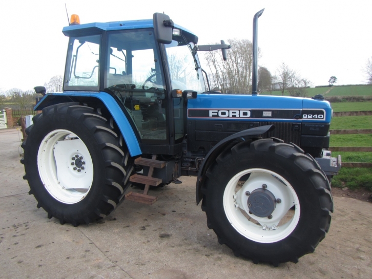Ford 8240 SLE