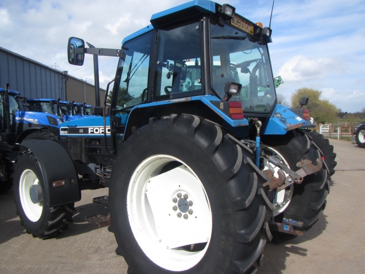 Ford 8240 SLE