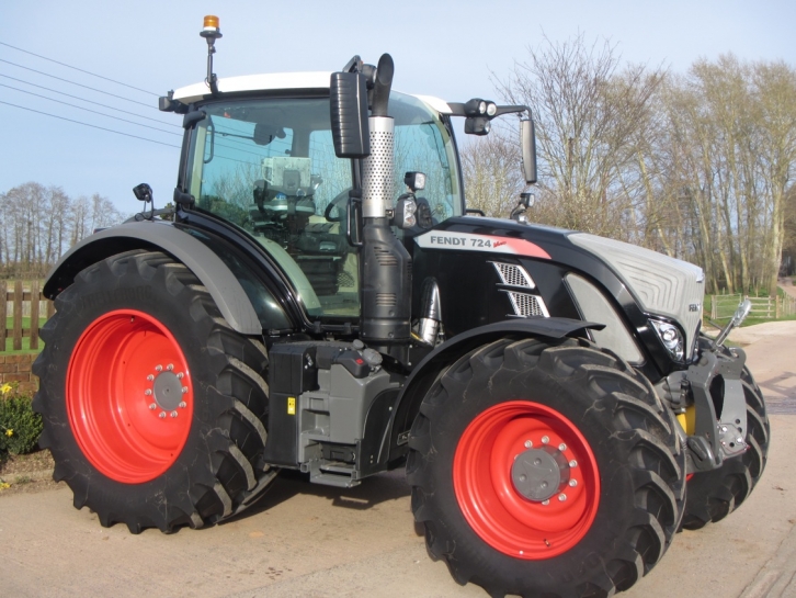 Fendt 724 Profi-Plus