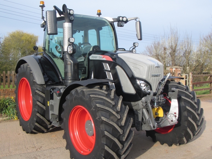 Fendt 724 Profi-Plus