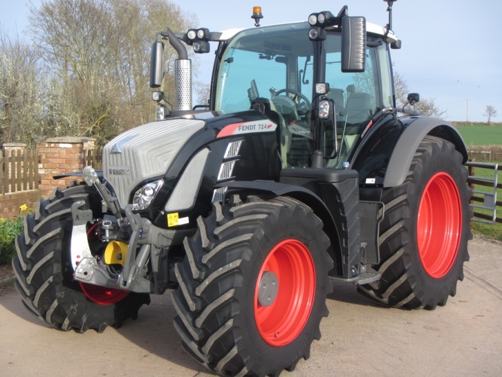 Fendt 724 Profi-Plus