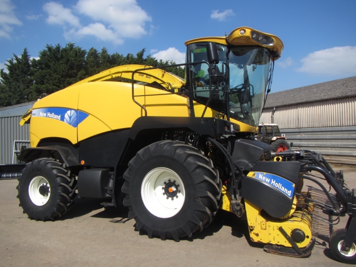 New Holland FR 9050