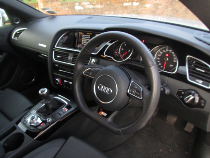 Audi A5 2.0 TDI 177bhp S-Line Black Edition