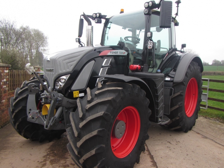 Fendt 724 Profi-Plus