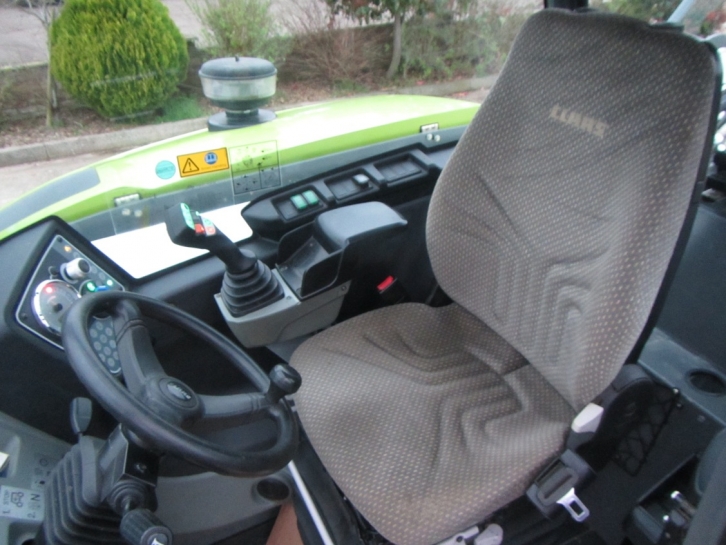 Claas Scorpion 7044